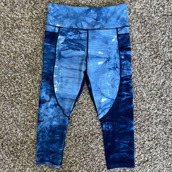 Zyia Hendrix Cropped Leggings - Picture 4 of 11